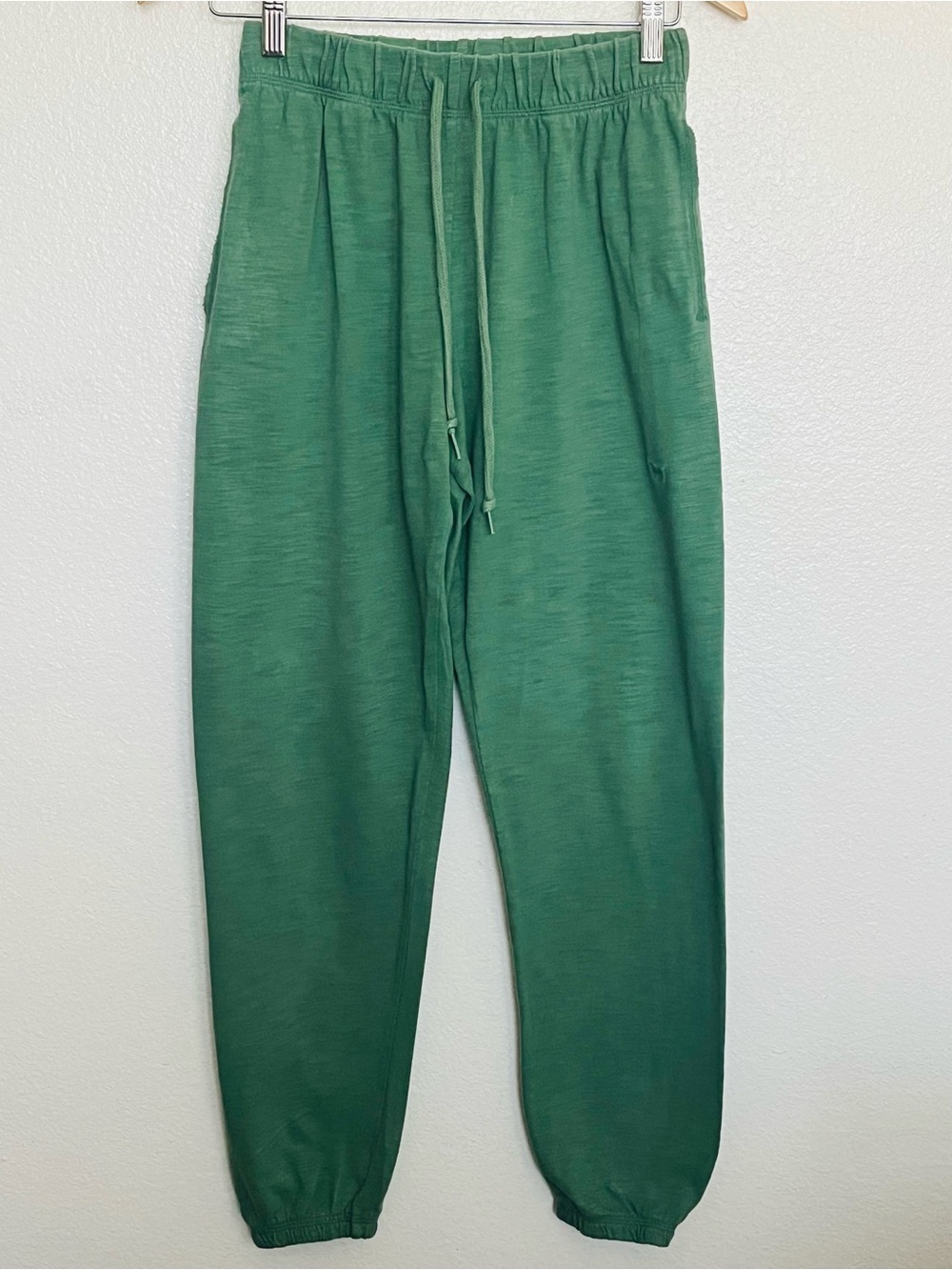 Pink Victoria’s Secret Green Drawstring Jogger Pants S
